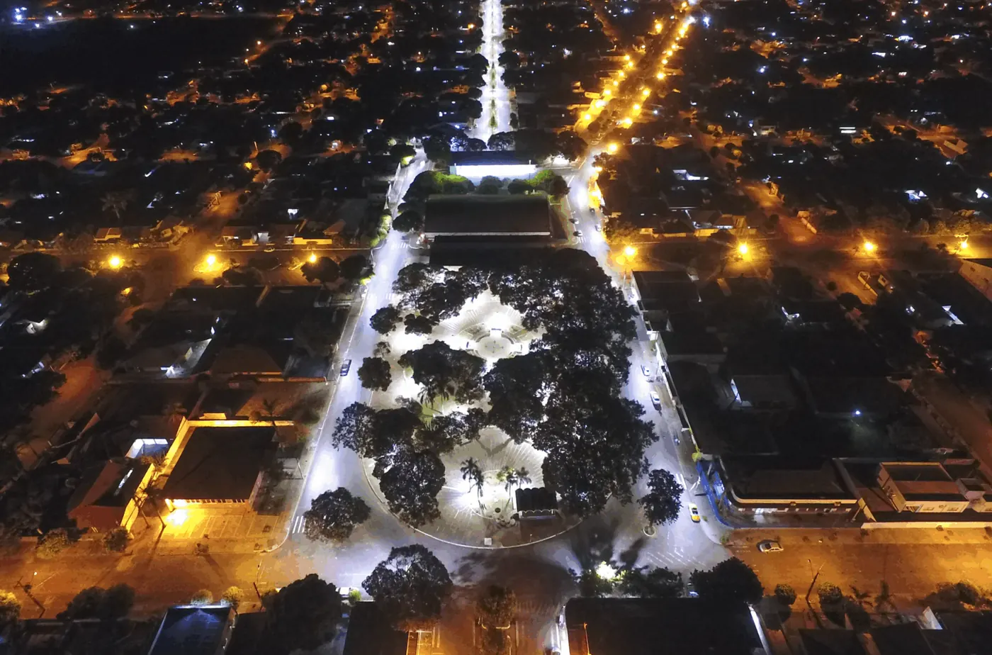 Iluminação LED Projeluz — Alto Paraná