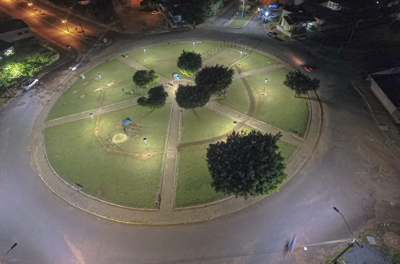 Iluminação LED Projeluz — Cruzeiro
