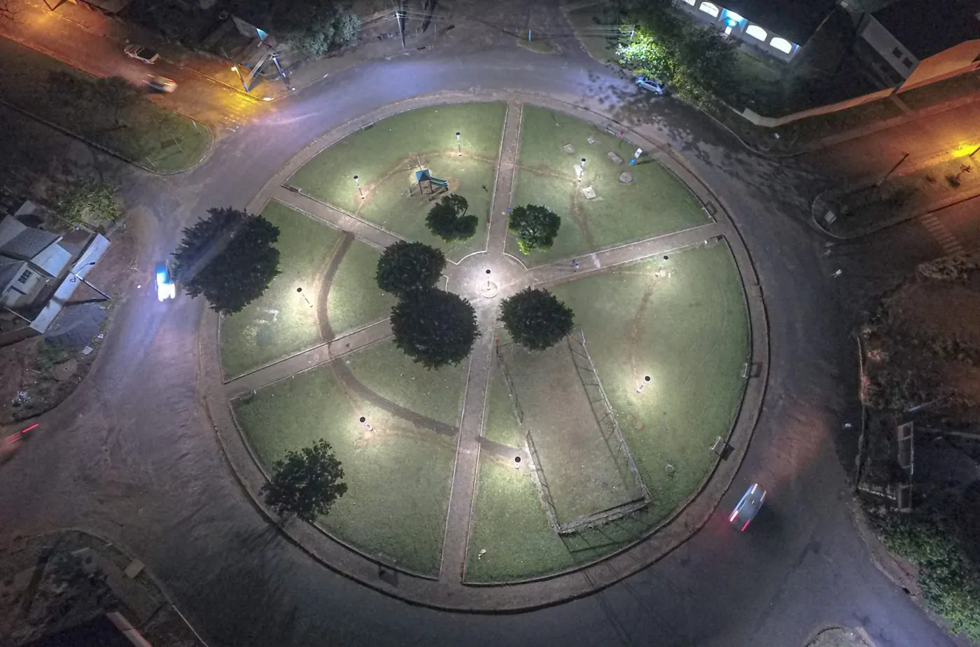 Iluminação pública LED em Cruzeiro — foto aérea 8 de 8