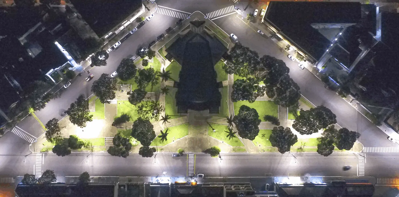 Iluminação LED Projeluz — Paiçandu