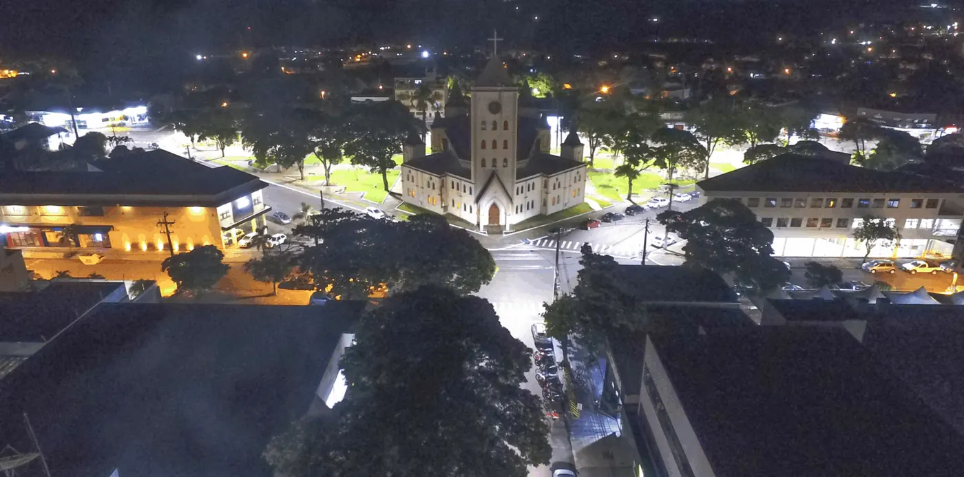 Iluminação pública LED em Paiçandu (PR) — foto aérea 4 de 8