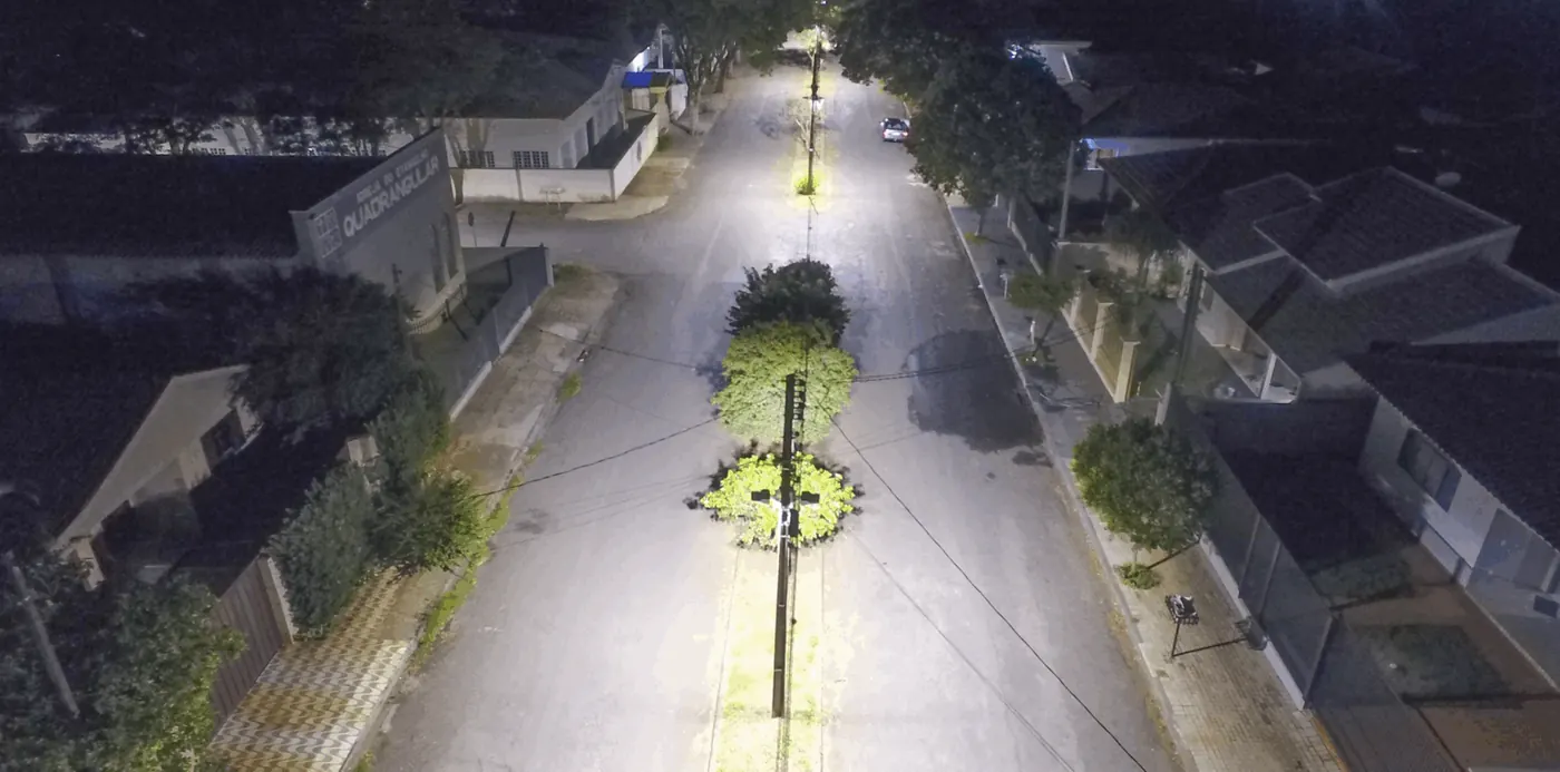 Iluminação pública LED em Santa Fé (PR) — foto aérea 2 de 7