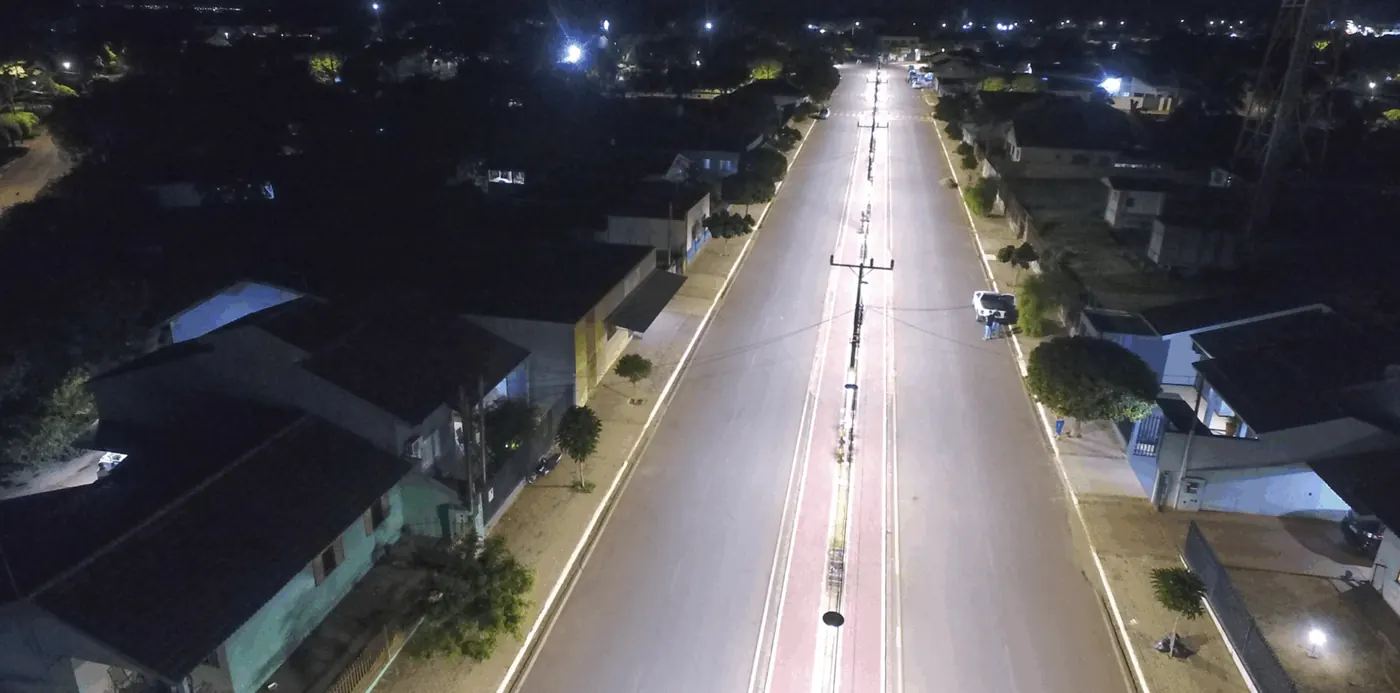 Iluminação pública LED em São Manoel do Paraná (PR) — foto aérea 4 de 9