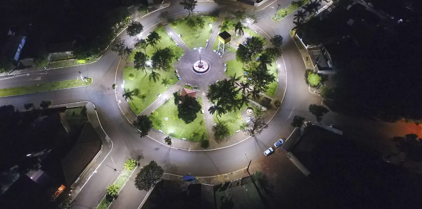 Iluminação LED Projeluz — Terra Boa