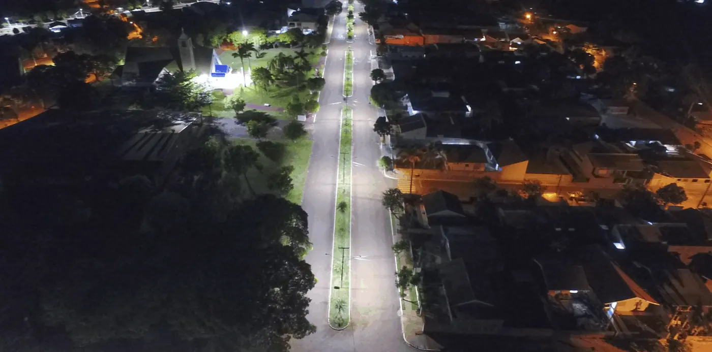 Iluminação pública LED em Terra Boa (PR) — foto aérea 2 de 28