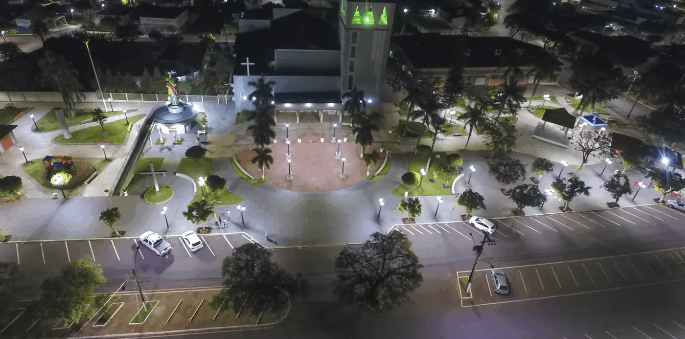 Iluminação pública LED em Terra Boa (PR) — foto aérea 15 de 28