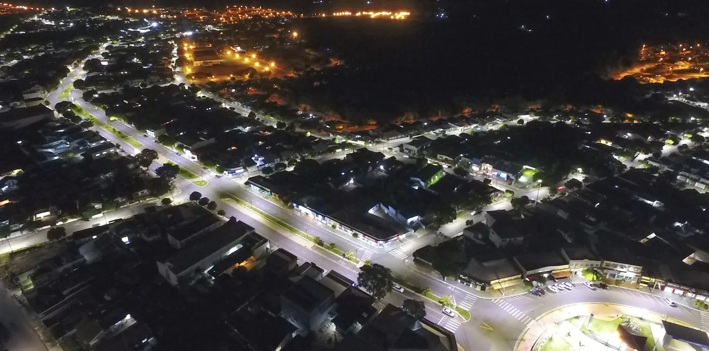 Iluminação pública LED em Terra Boa (PR) — foto aérea 23 de 28