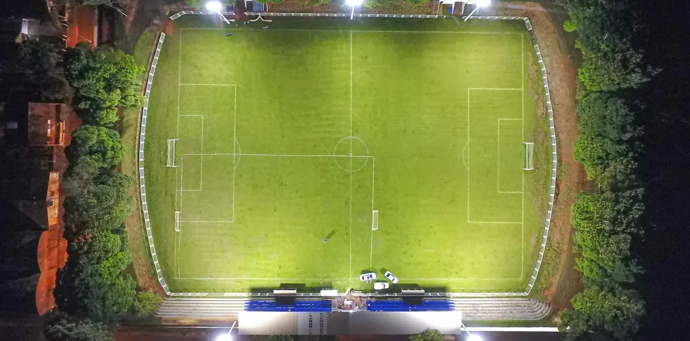 Campo de futebol iluminado(a) pela Projeluz — Indianópolis, PR