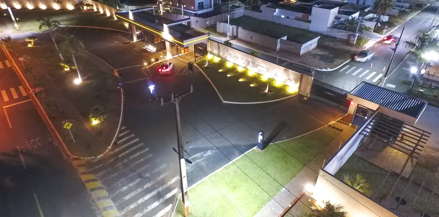 Acesso e áreas comuns iluminado(a) pela Projeluz — Residencial San Lorenzzo