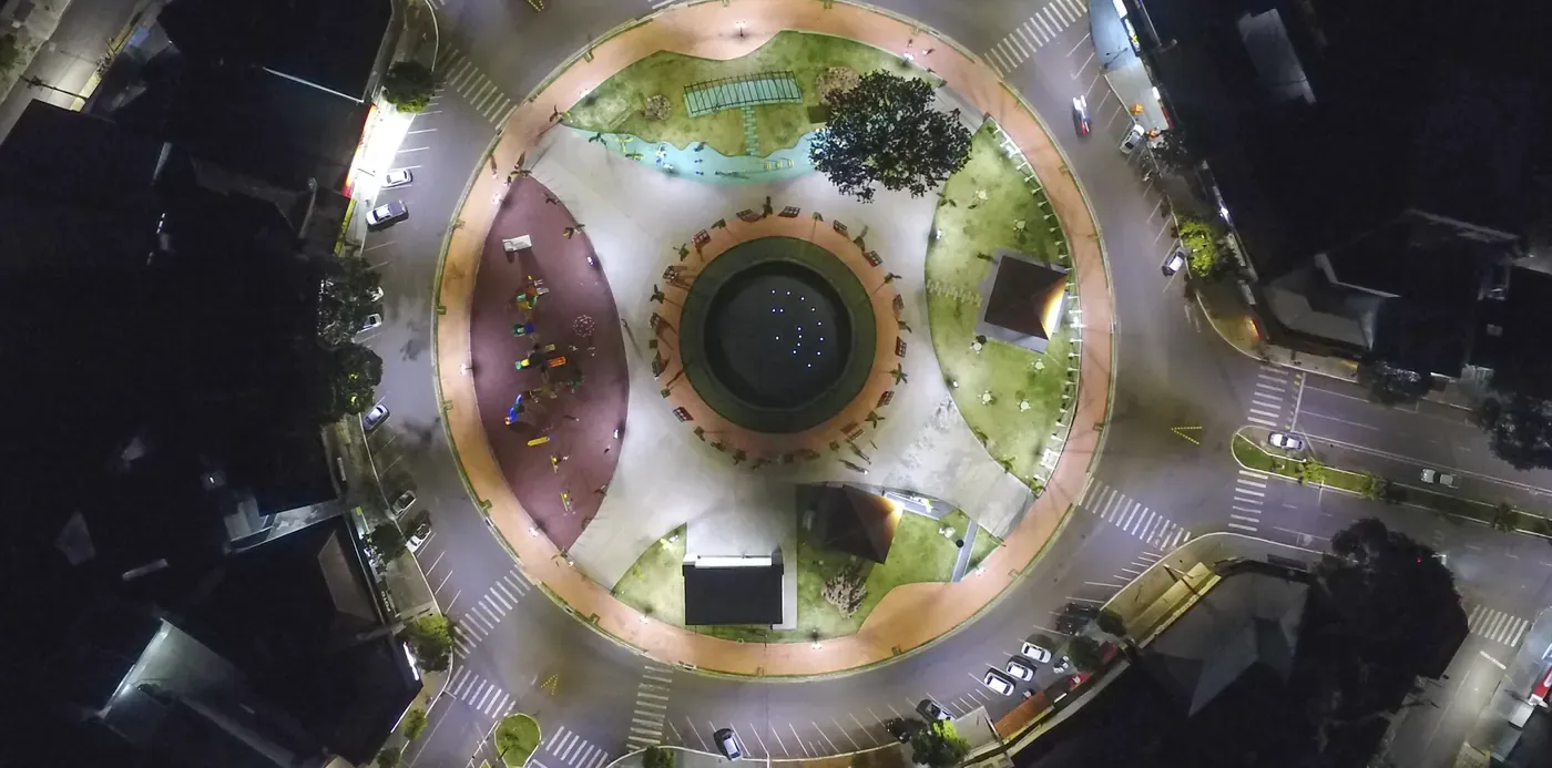 Praça iluminado(a) pela Projeluz — Terra Boa, PR