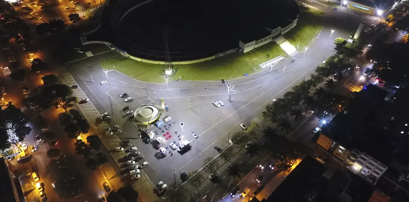 Estacionamento iluminado(a) pela Projeluz — Estádio Regional Willie Davids, Maringá · PR